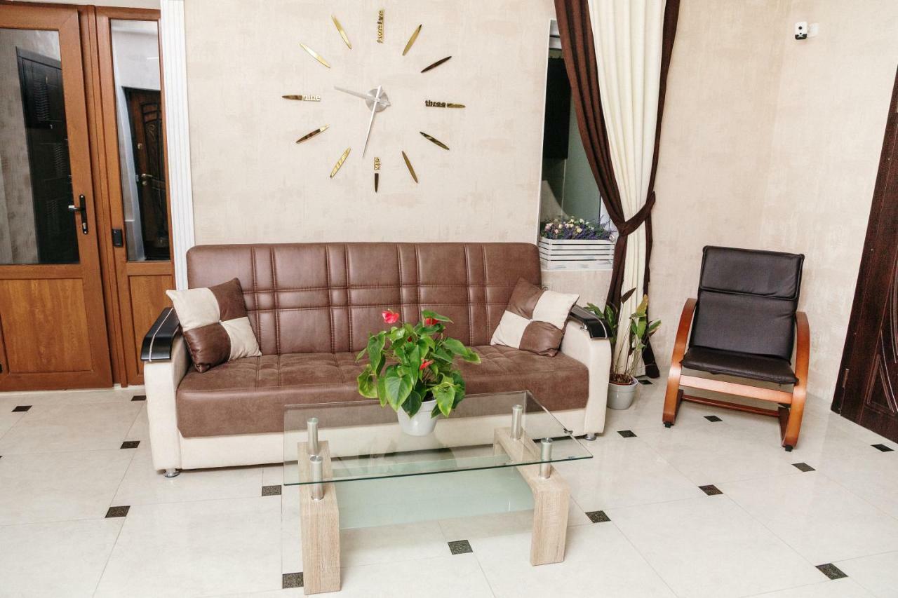 Mini Otel Cozy Patio Odessa Buitenkant foto